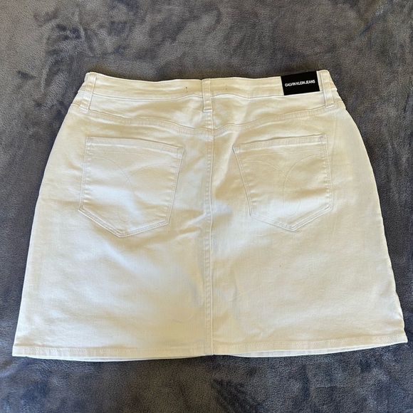 Calvin Klein White Denim Skirt - Picture 3 of 3
